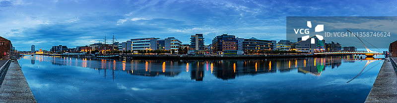 都柏林天际线全景和利菲河(爱尔兰)图片素材