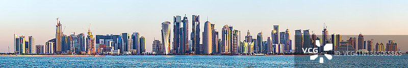 天际线全景高分辨率，多哈，卡塔尔图片素材