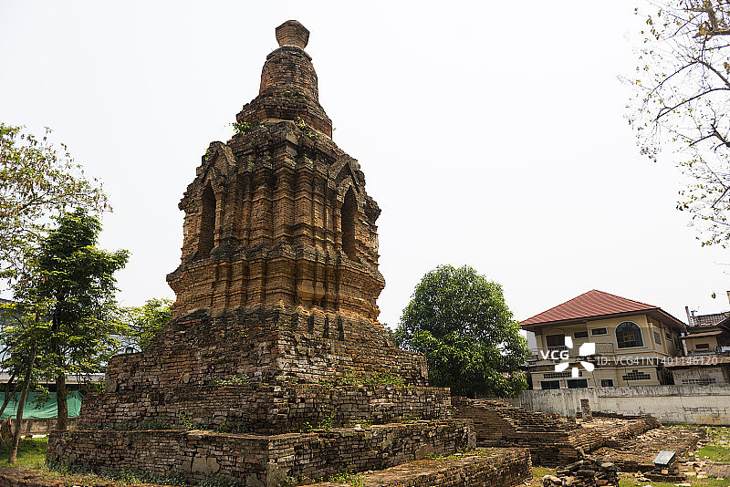 泰国清莱清盛市中心的历史寺庙遗址图片素材