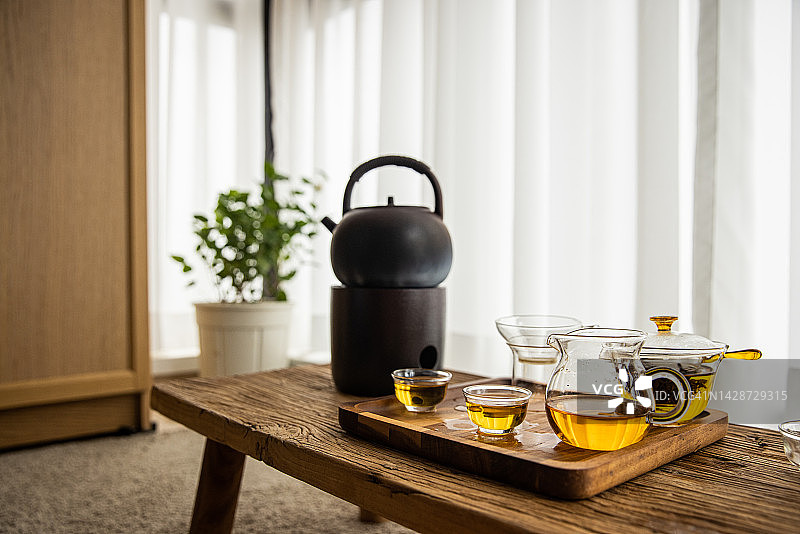 中国茶道的茶壶和茶杯图片素材