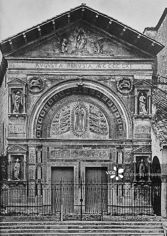 意大利翁布里亚，佩鲁贾，圣贝纳迪诺教堂的历史照片(约1880年)，历史上，19世纪原始的数字修复复制品，确切的原始日期未知图片素材