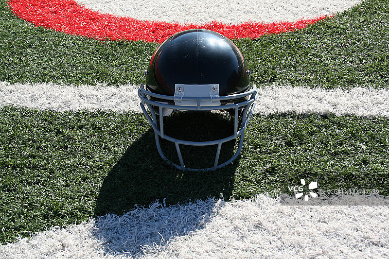 黑人橄榄球头盔图片素材