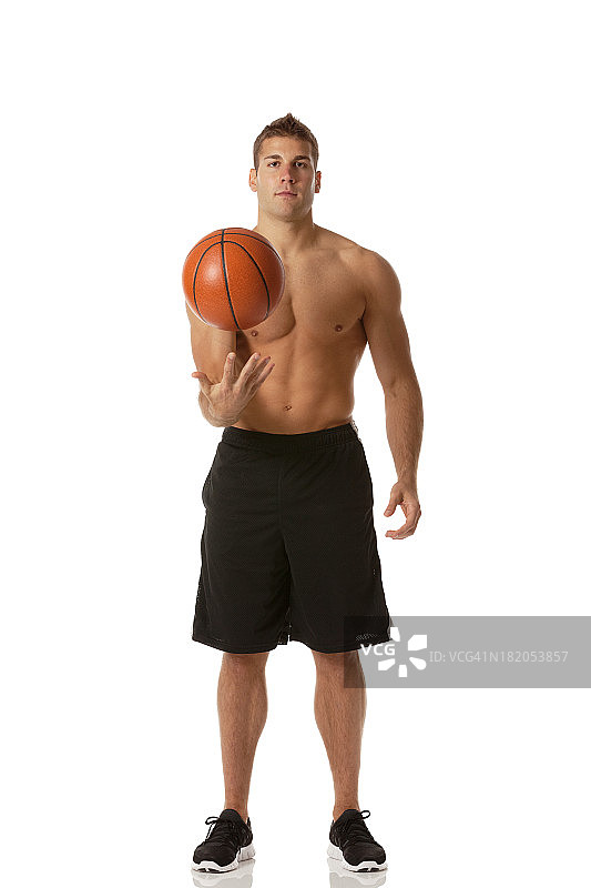 一个人在打篮球图片素材