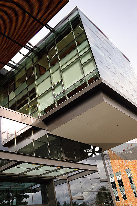 华盛顿大学的玻璃建筑特色图片素材