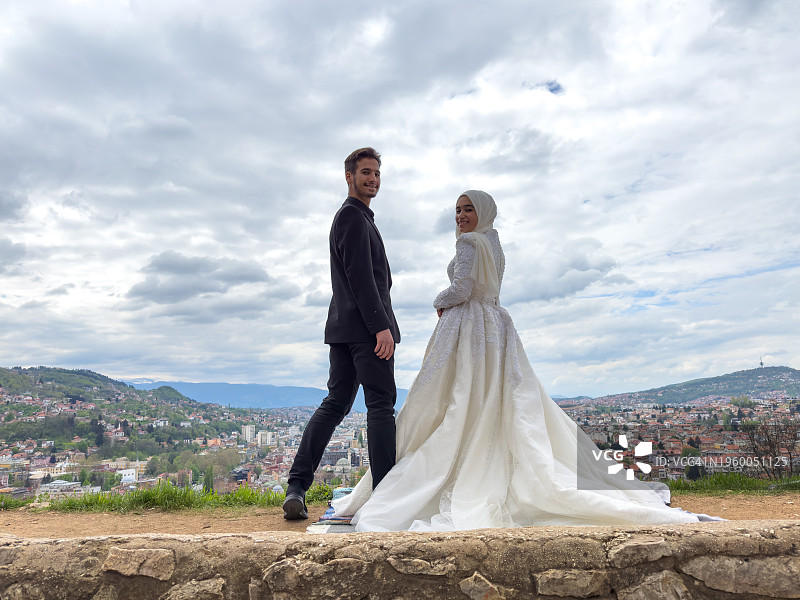 穆斯林新娘和新郎图片素材