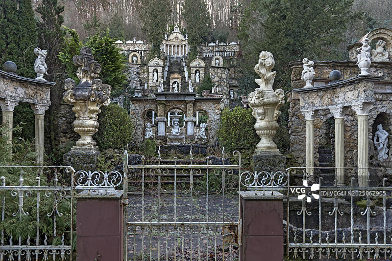 在山坡上的私人重建的巴洛克式花园，埃格洛夫斯坦，上弗朗哥尼亚，巴伐利亚，德国，欧洲图片素材