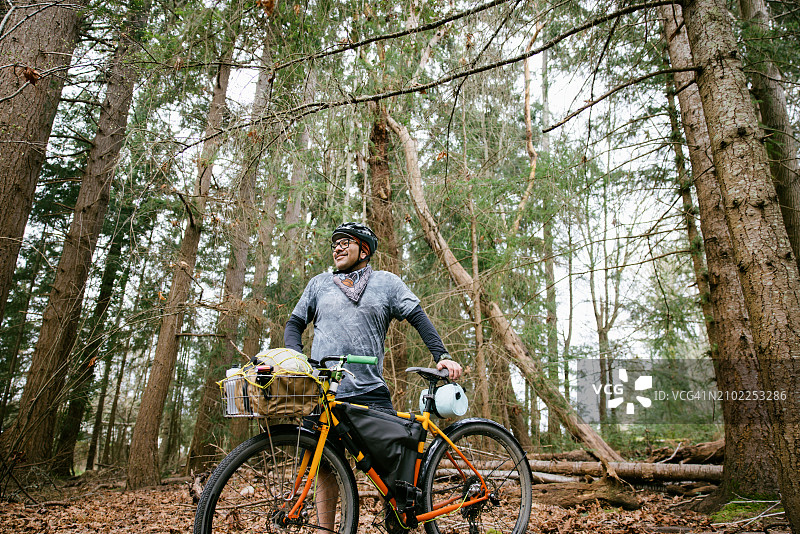 自行车打包、自行车旅游图片素材