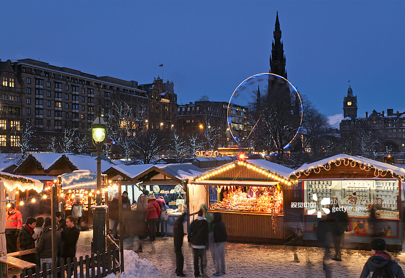 爱丁堡中部的圣诞市场图片素材