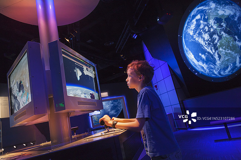 肯尼迪航天中心的互动展示。图片素材