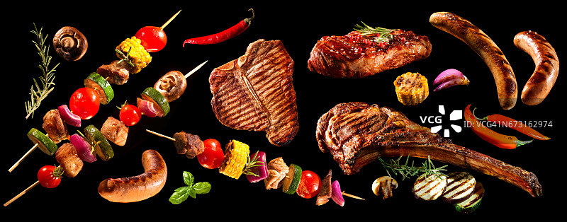 各种烤肉和蔬菜的拼贴画图片素材