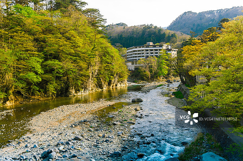 溪在山村有旅馆。图片素材