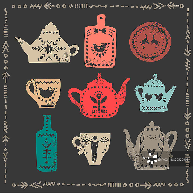 矢量组时尚的茶壶，杯子和瓶子与民间图案和纹理在黑色的背景。图片素材