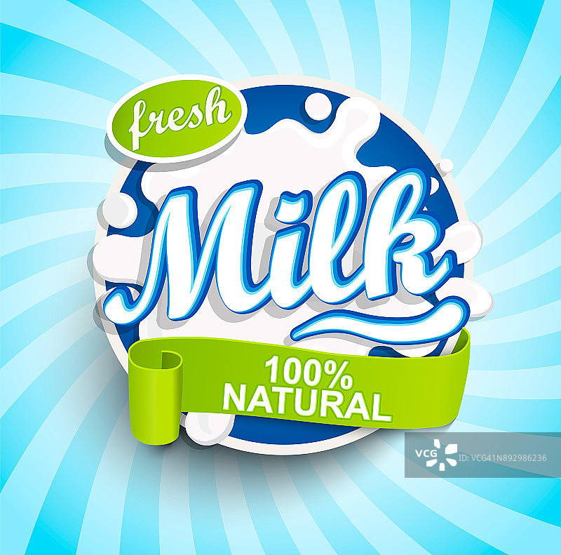 新鲜和天然牛奶标签飞溅。图片素材