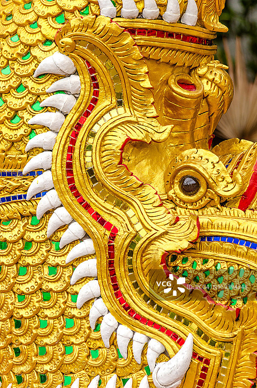 泰国佛教神话中的龙图片素材