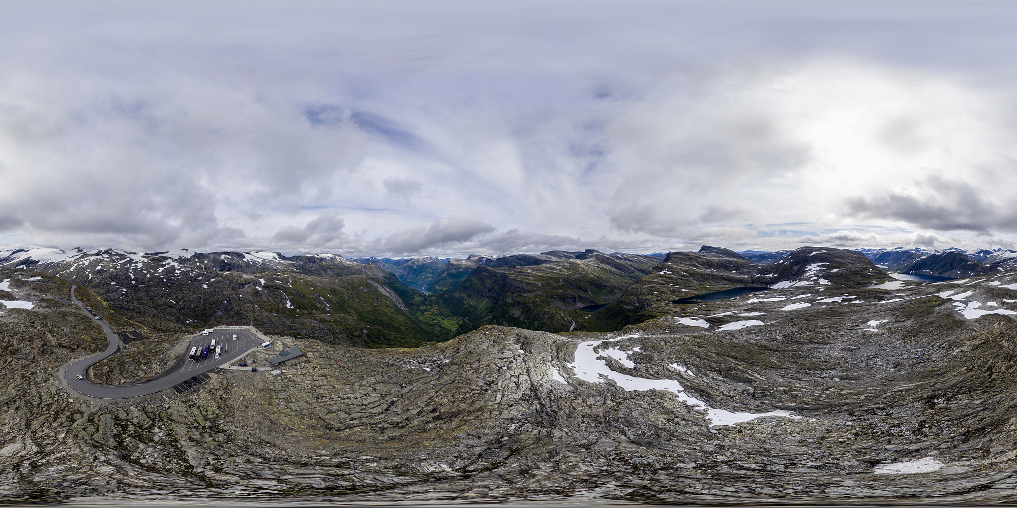 360度鸟瞰图-达尔斯尼巴视角在盖兰格，挪威图片下载