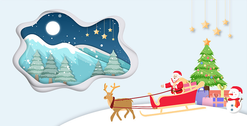 冬天夜晚月亮照耀着雪山和森林，圣诞节平安夜里圣诞老人送礼物图片下载