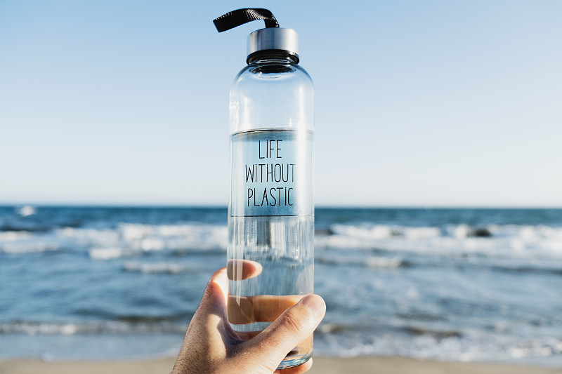 用文字瓶装水，不用塑料生活图片下载