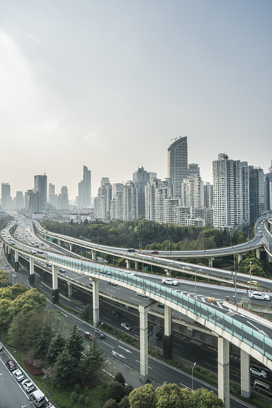 上海公路白天鸟瞰图图片素材