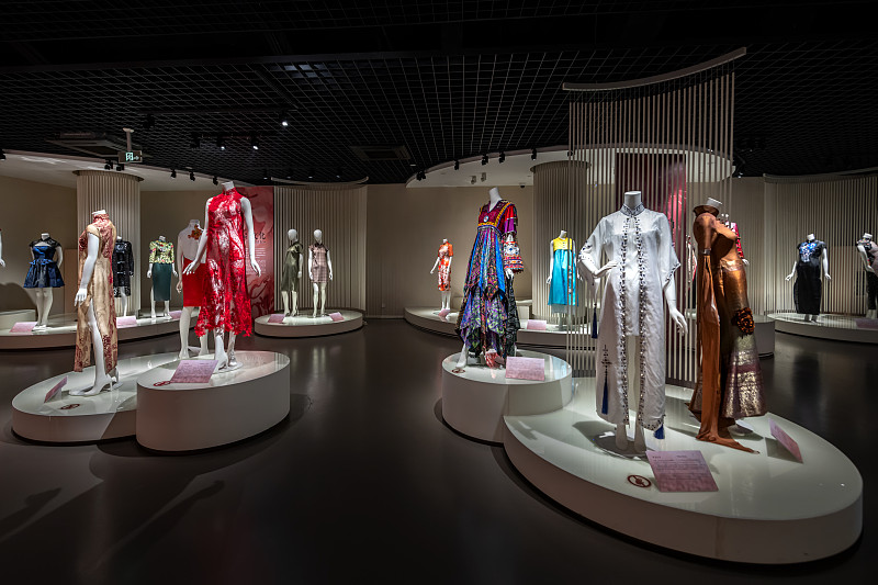 中国丝绸博物馆展厅展览图片素材