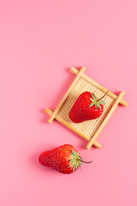 农产品新鲜水果草莓绿色天然健康食品图片下载
