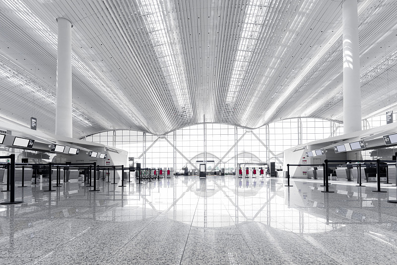 广州白云国际机场室内人造空间建筑道路图片素材