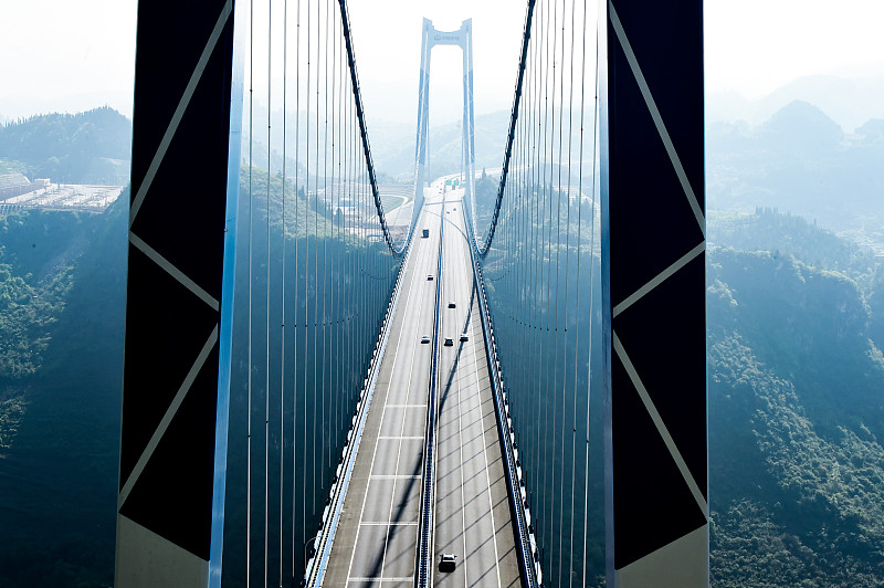 贵州国家路网瓮开高速公路通车90天，首次航拍开州湖特大桥图片下载