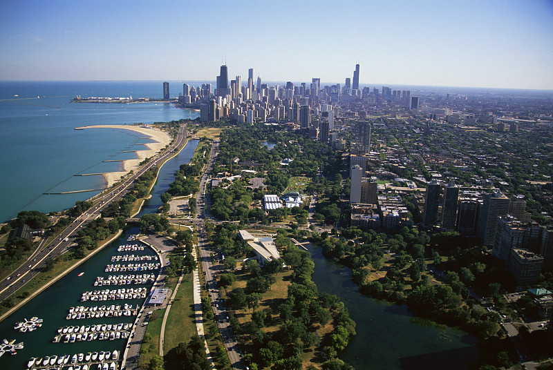 密歇根湖和芝加哥市中心图片下载