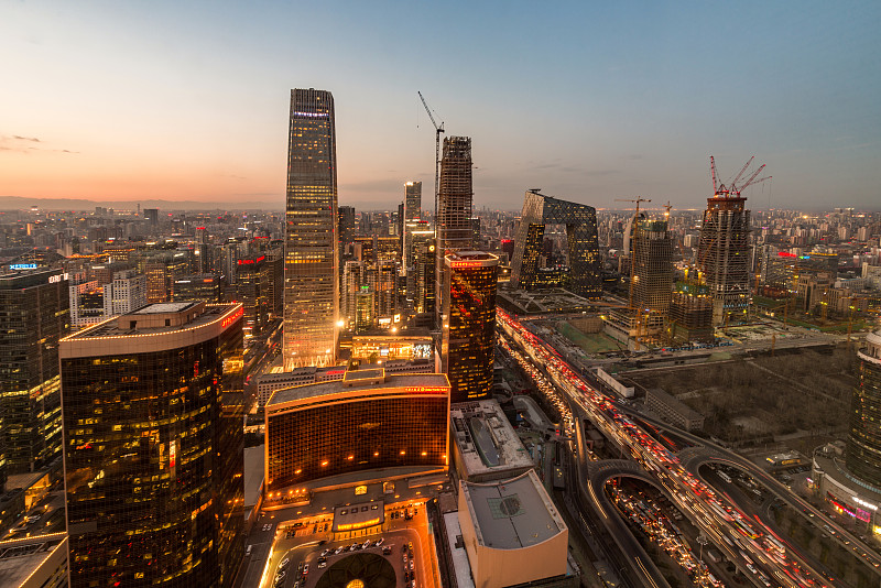 黄昏俯瞰北京天际线图片下载