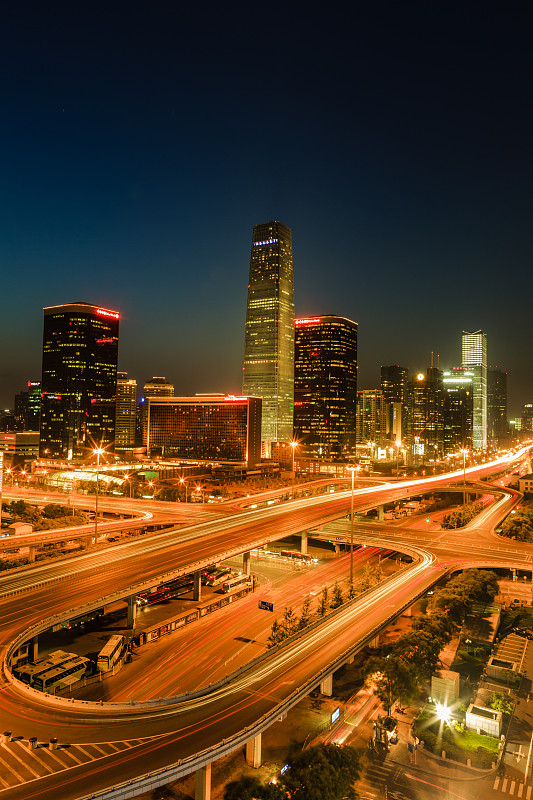 北京CBD地区夜间鸟瞰图图片下载