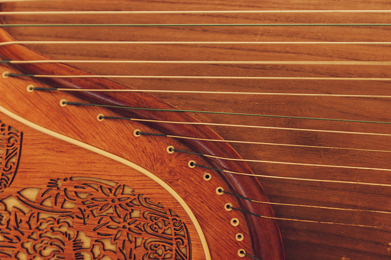 中国传统乐器古筝琴弦细节图片素材