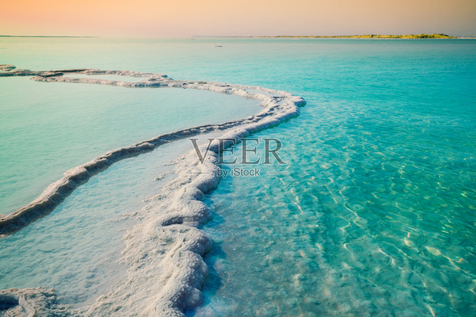 死海盐海岸的特写照片摄影图片