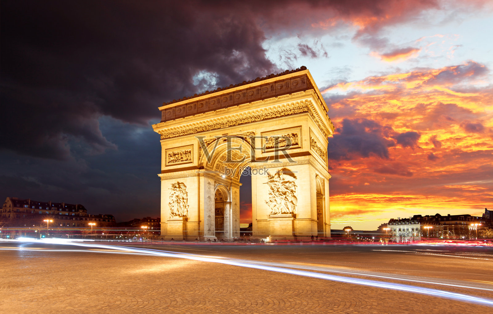 夕阳下的巴黎凯旋门照片摄影图片