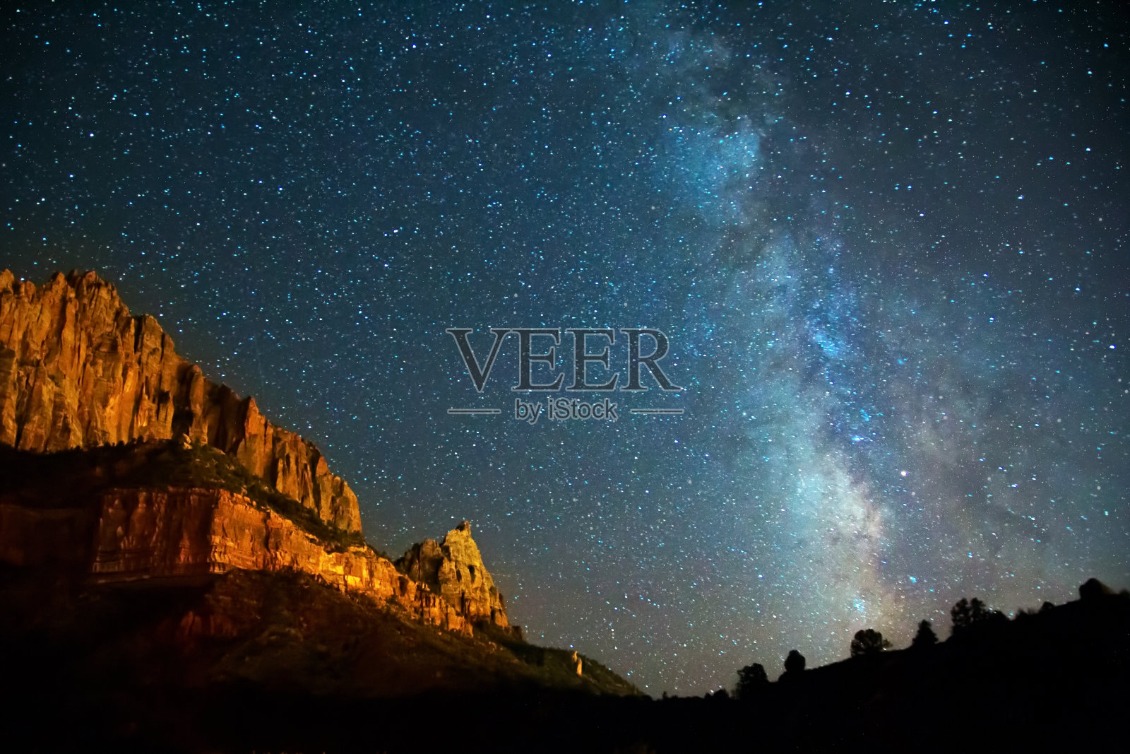 夜景银河在锡安峡谷照片摄影图片