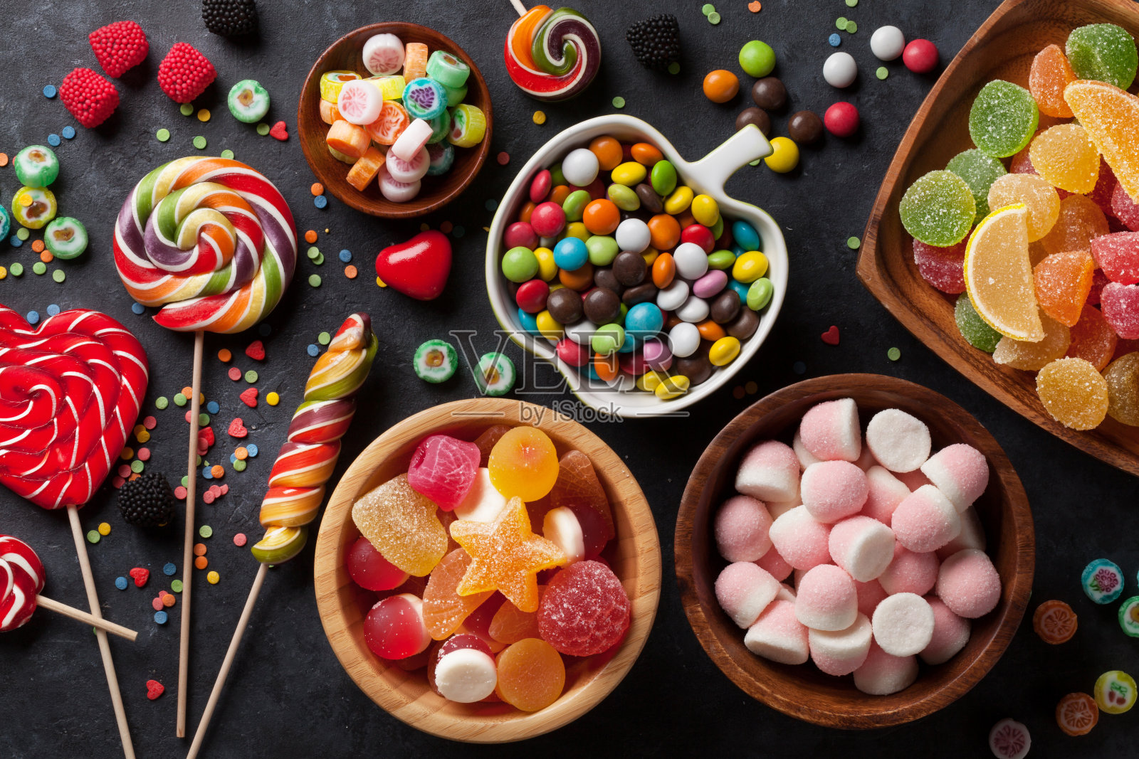 五颜六色的糖果，果冻和果酱照片摄影图片