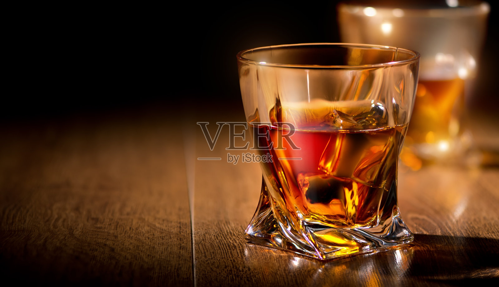 杯威士忌照片摄影图片