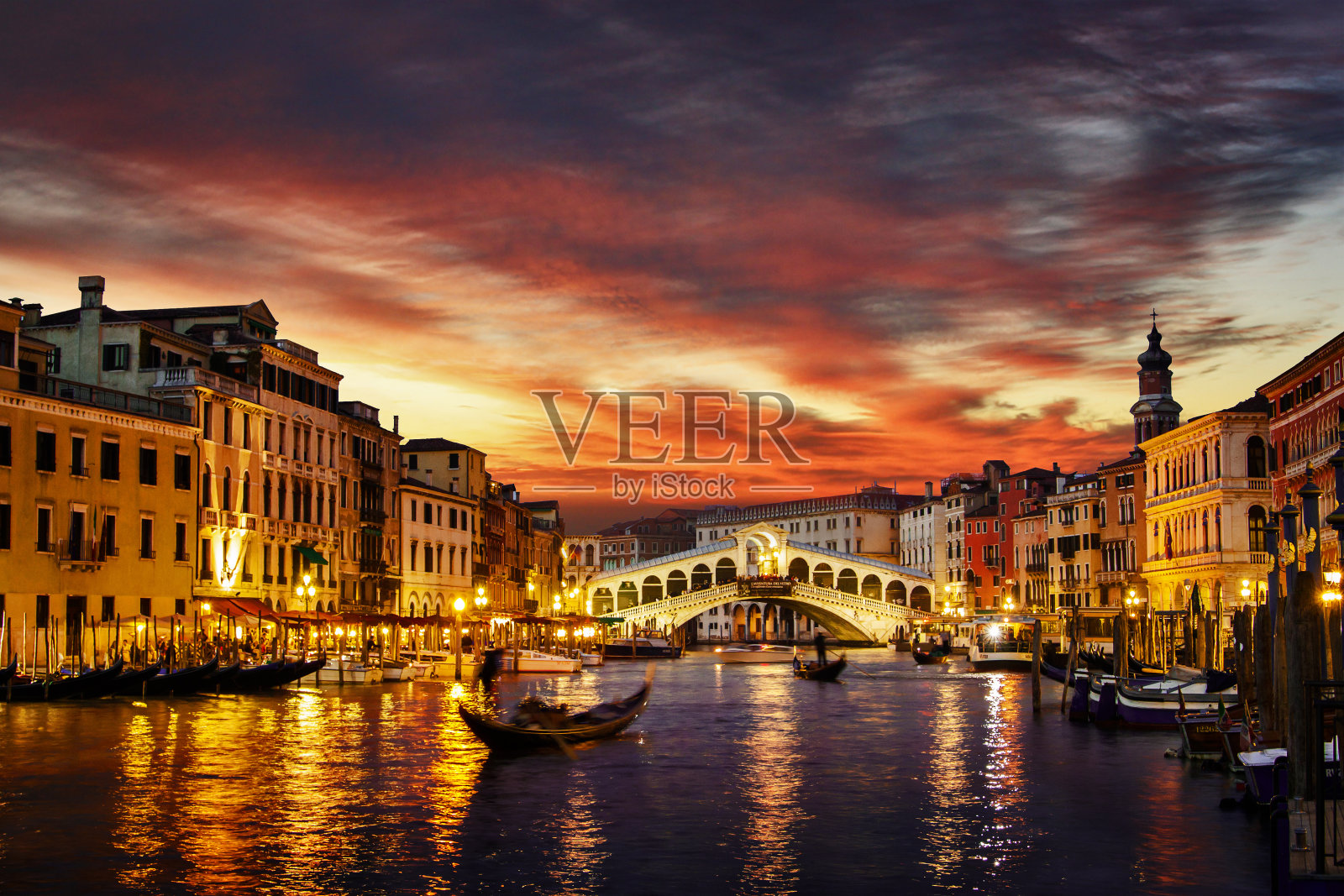 威尼斯在日落时分照片摄影图片