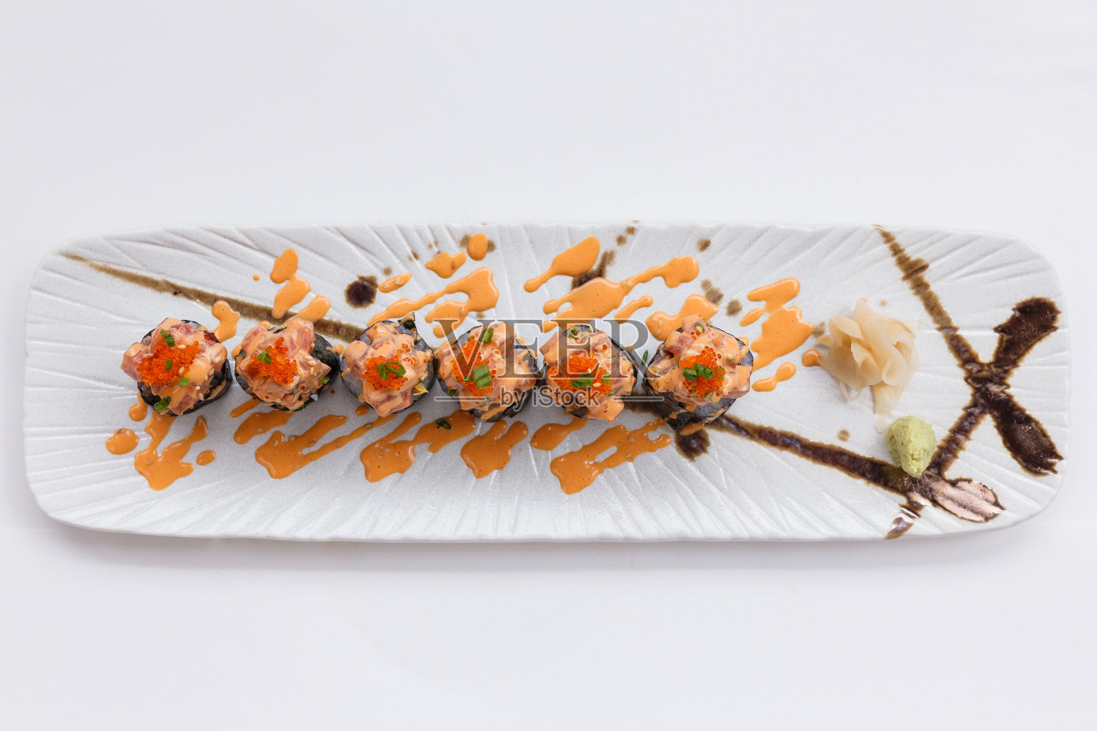 Maguro Maki 寿司套餐。照片摄影图片