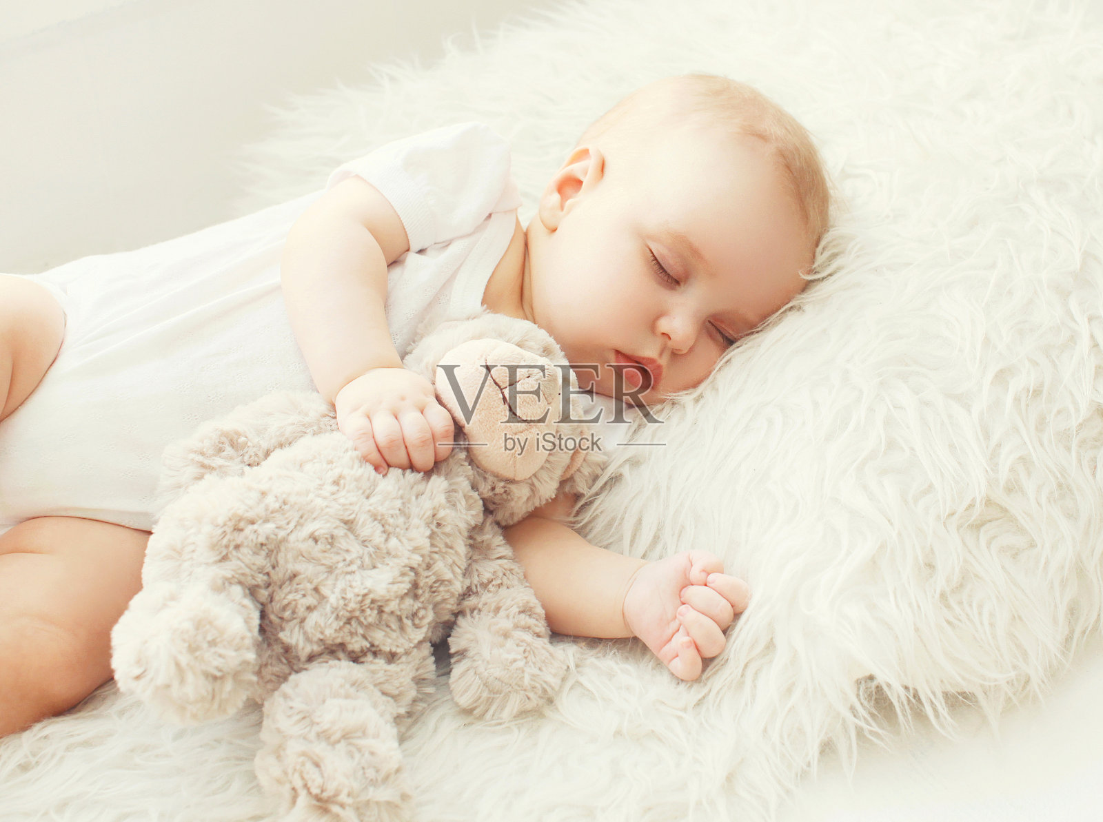 如何让婴儿有个良好的睡眠，可以从几个方面入手 - 百度宝宝知道