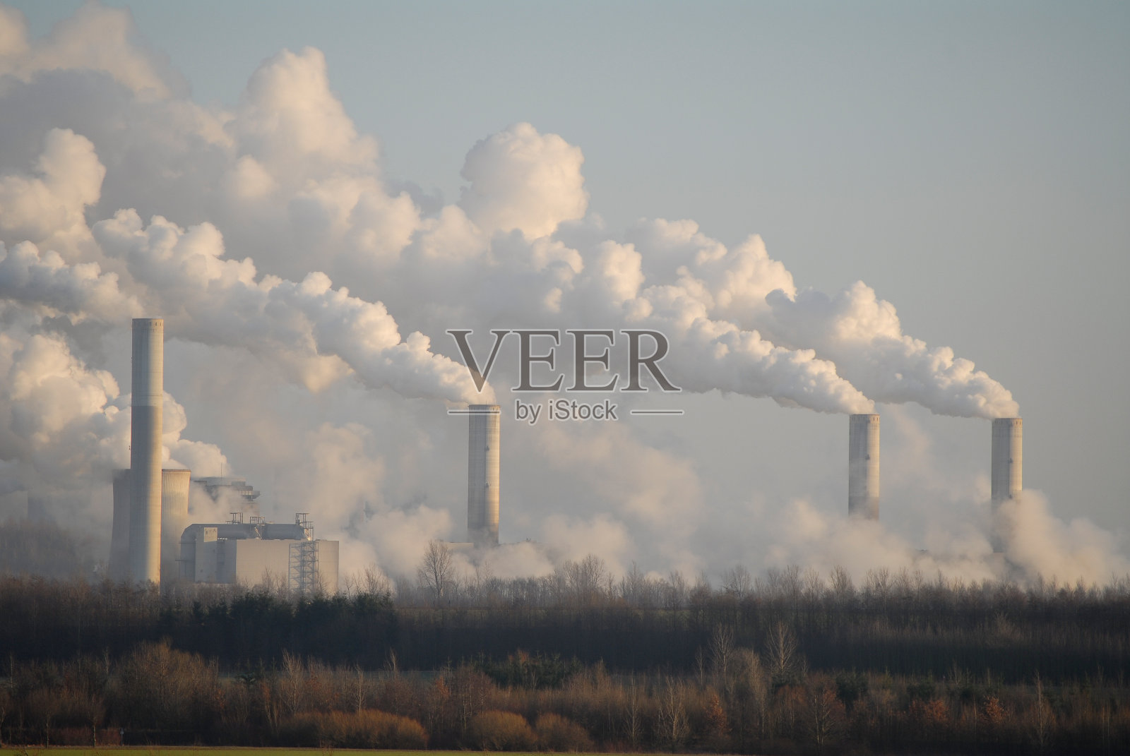 发电厂造成的空气污染照片摄影图片