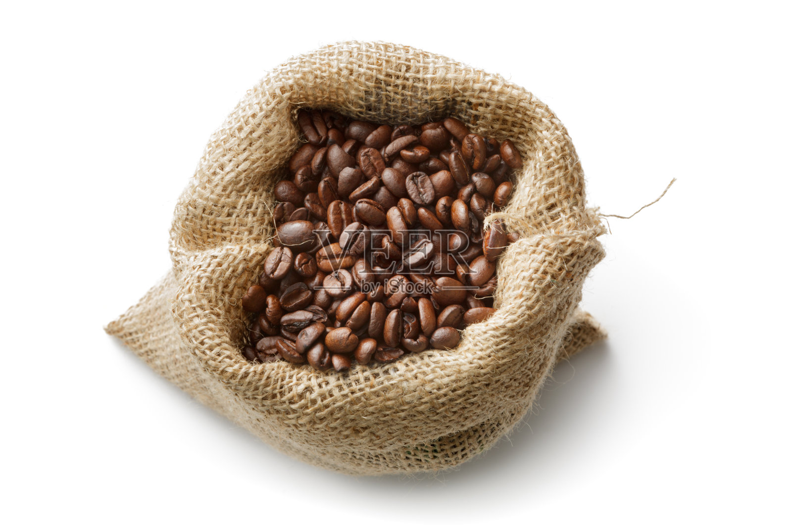 咖啡:白色背景上的袋中孤立的咖啡豆照片摄影图片