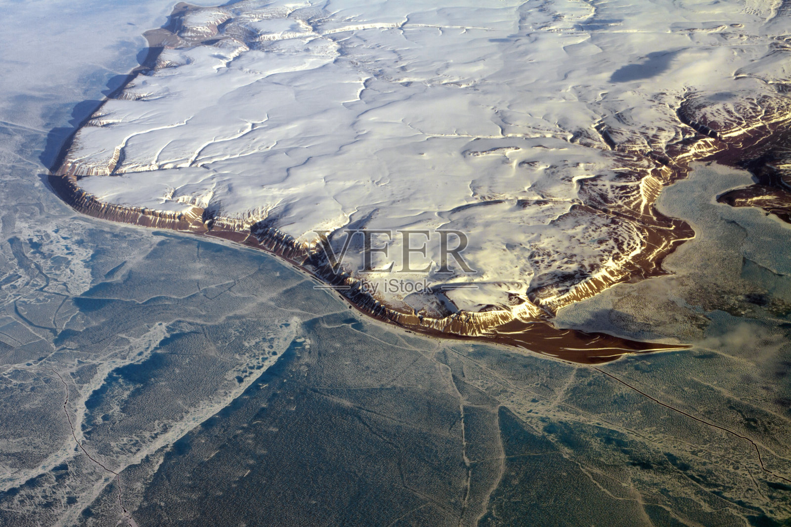 从空中俯瞰格陵兰照片摄影图片