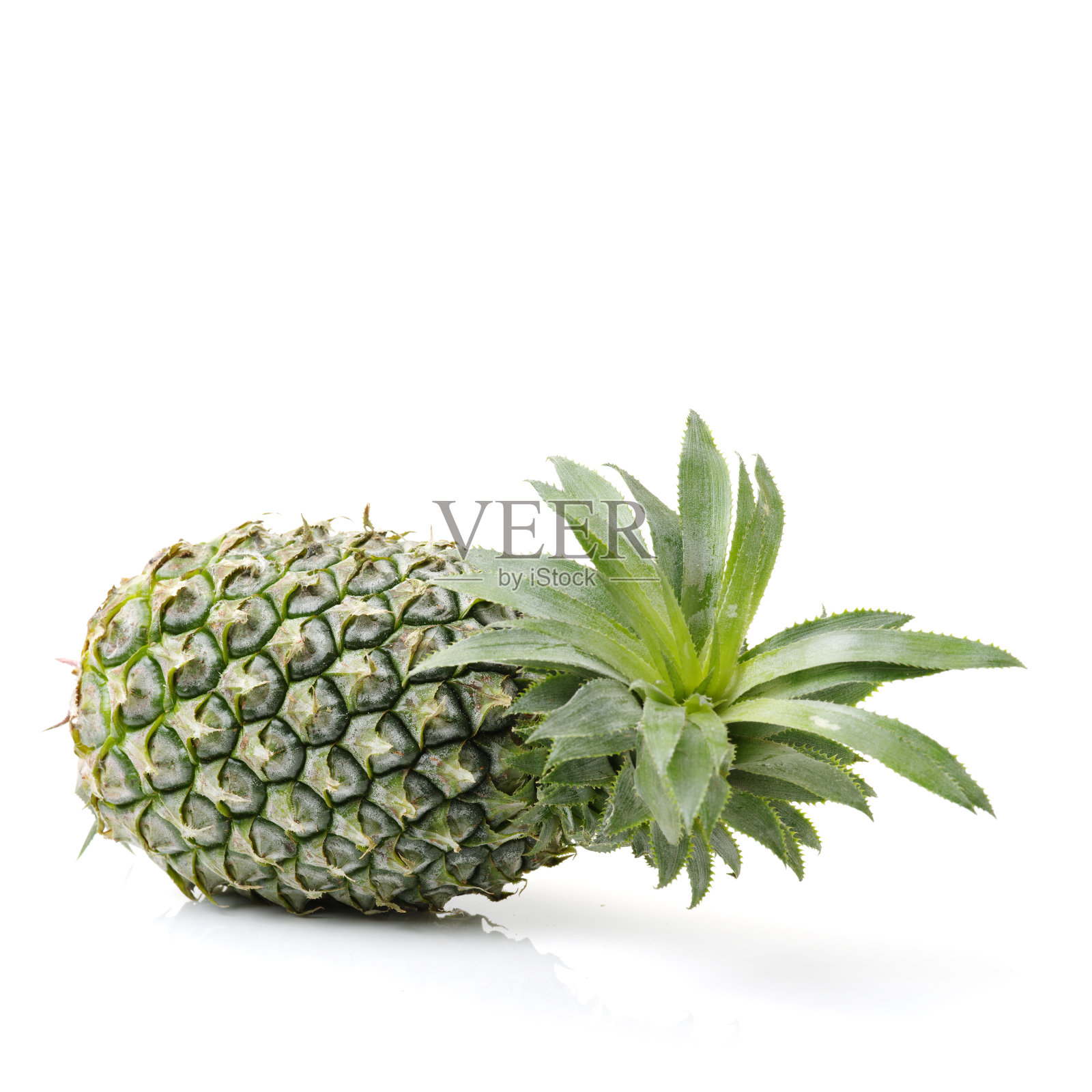 菠萝，一种成熟的，新鲜的水果食品，整个，孤立的白色照片摄影图片