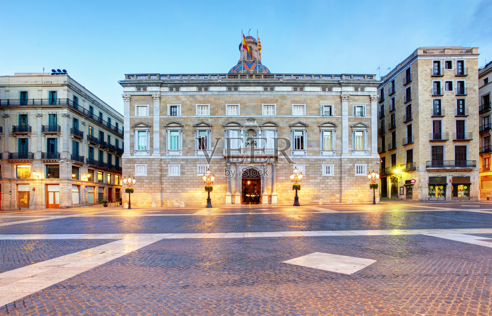巴塞罗那的加泰罗尼亚宫，圣约姆广场照片摄影图片