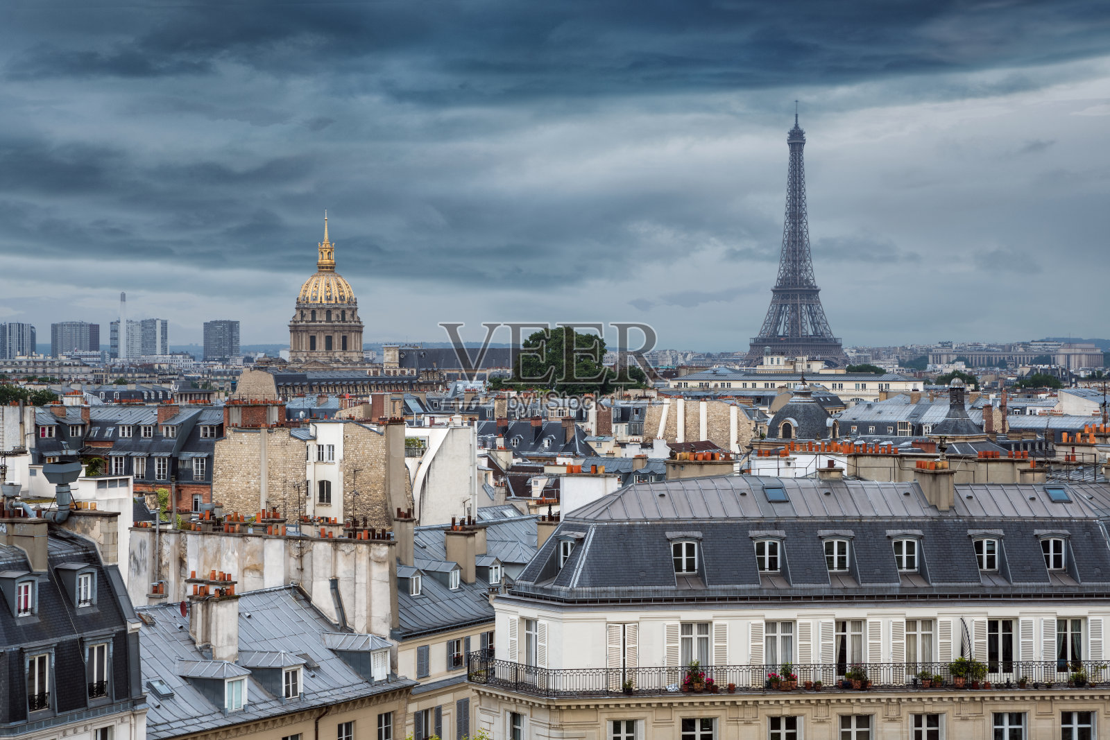 巴黎rooftops。埃菲尔塔and L 'hôInvalides的棺材,巴黎,法国照片摄影图片