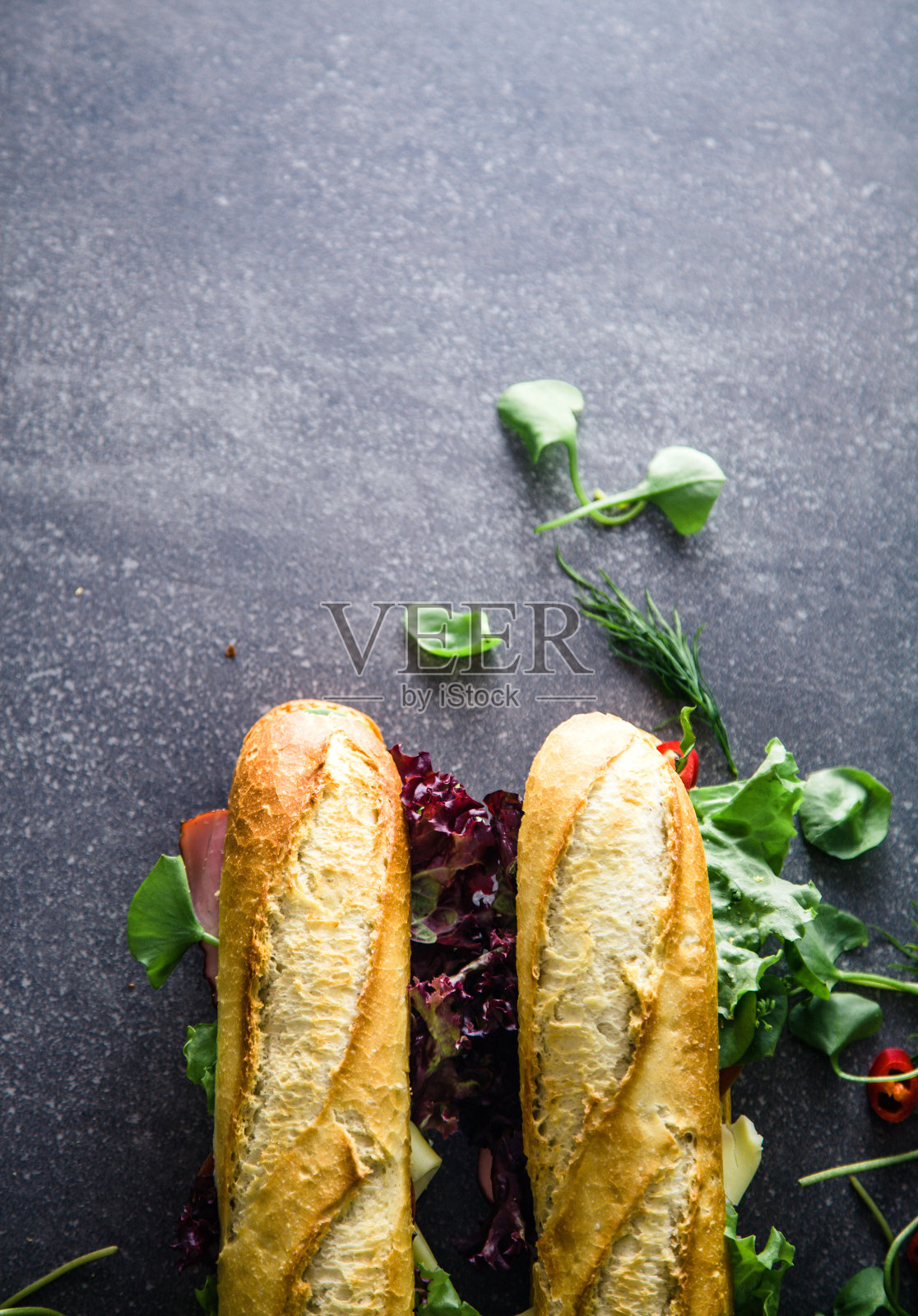 熟食三明治配蔬菜照片摄影图片