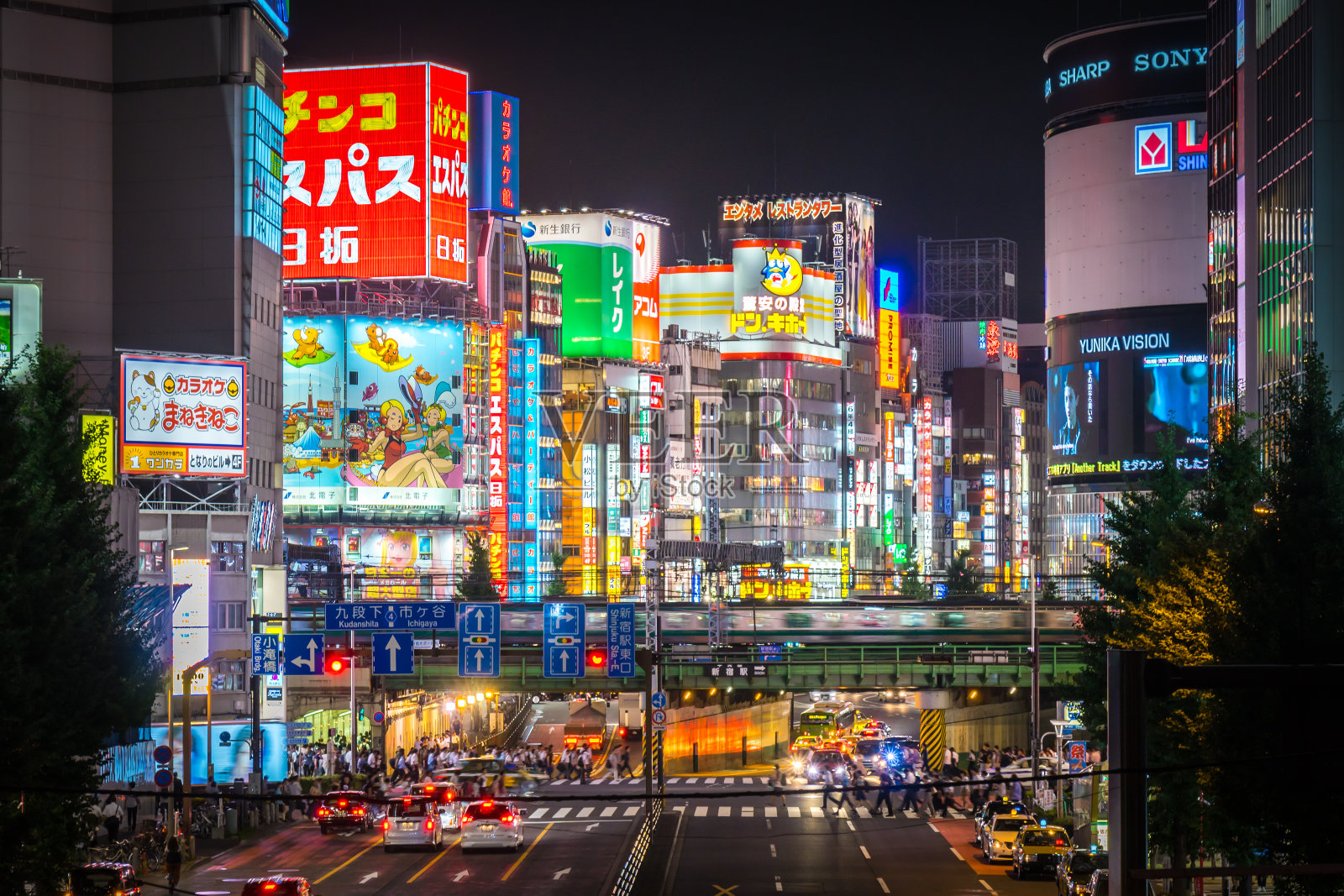 新宿夜景照片摄影图片