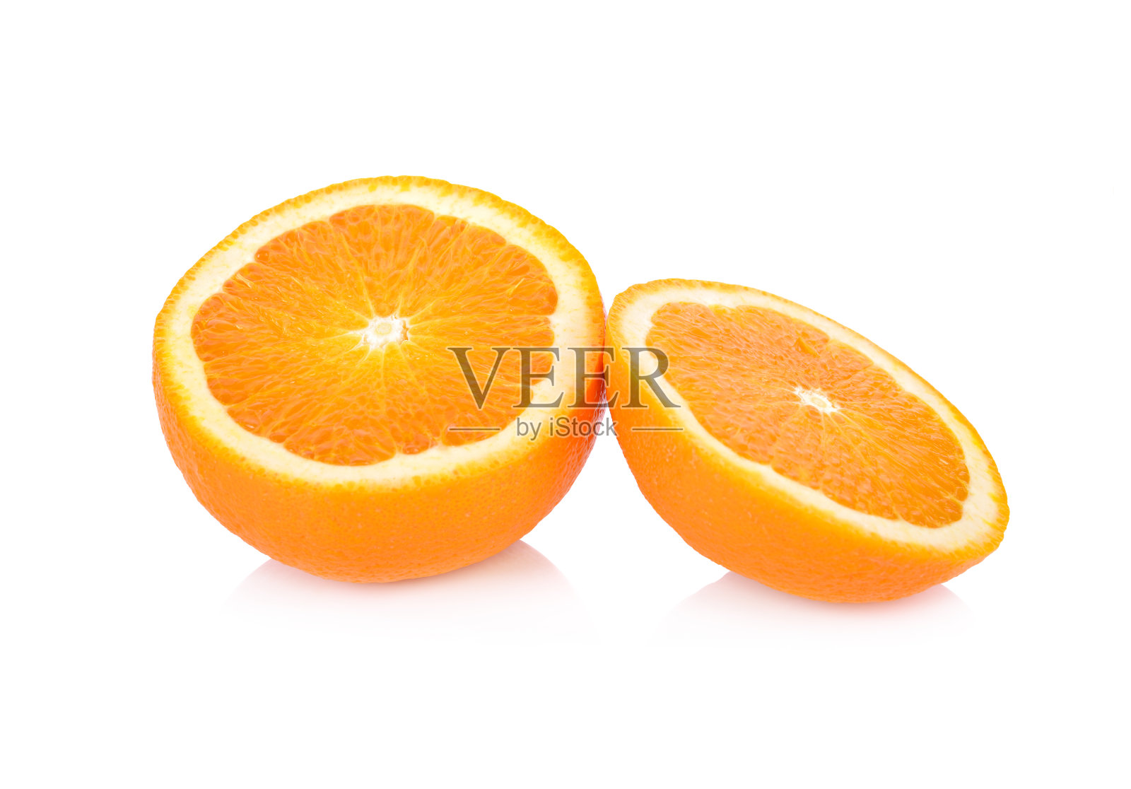 半切新鲜肚脐/瓦伦西亚橙在白色背景照片摄影图片