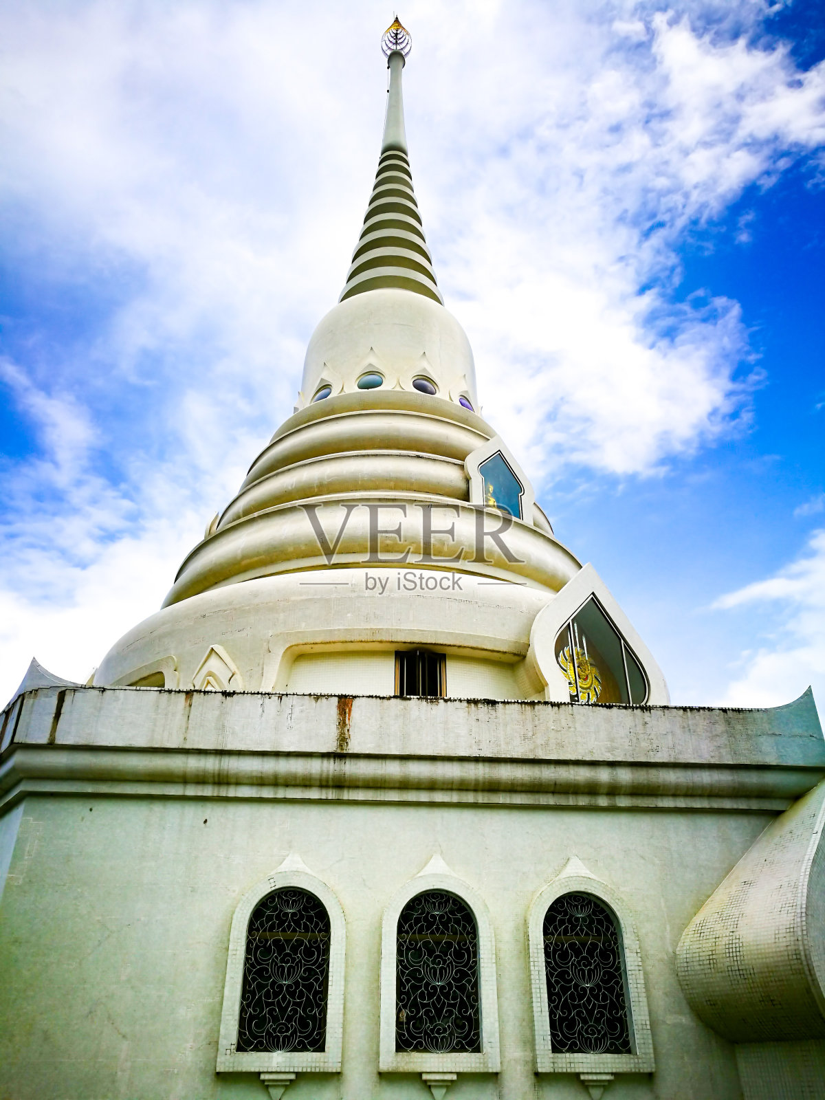 泰国芭堤雅春武里。泰国凉亭寺(sala) Wat Yannasangwararam照片摄影图片