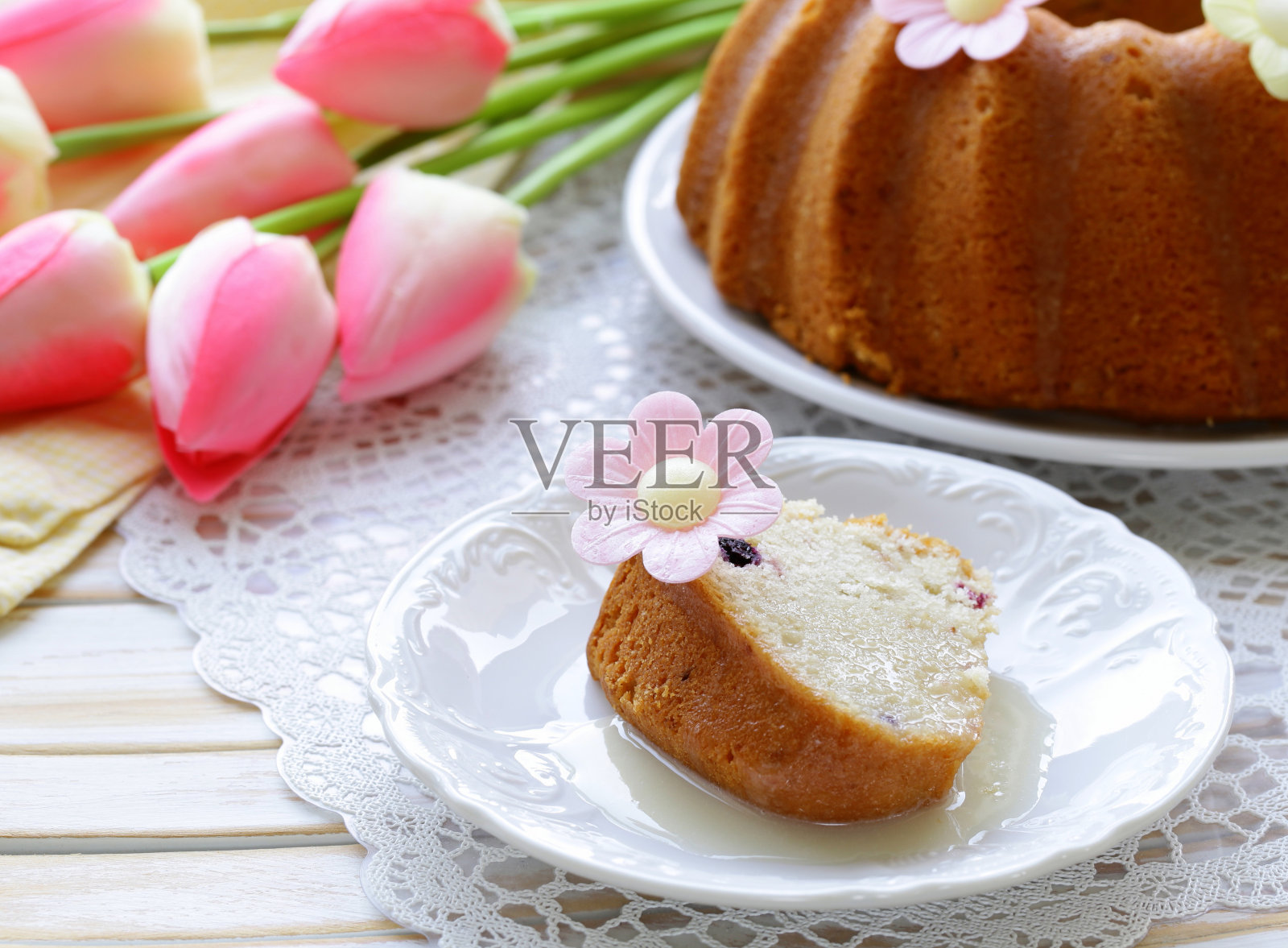 复活节圆饼是喜庆的大餐照片摄影图片
