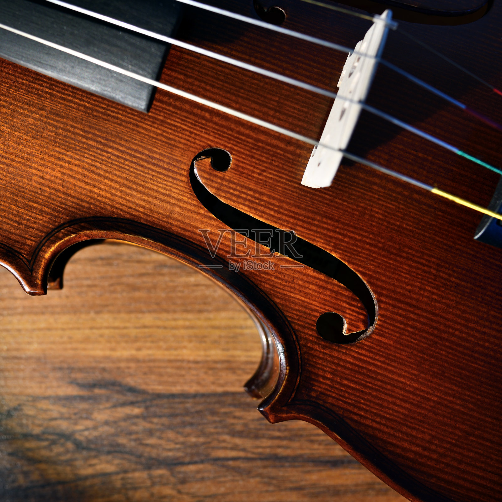 木制背景小提琴照片摄影图片